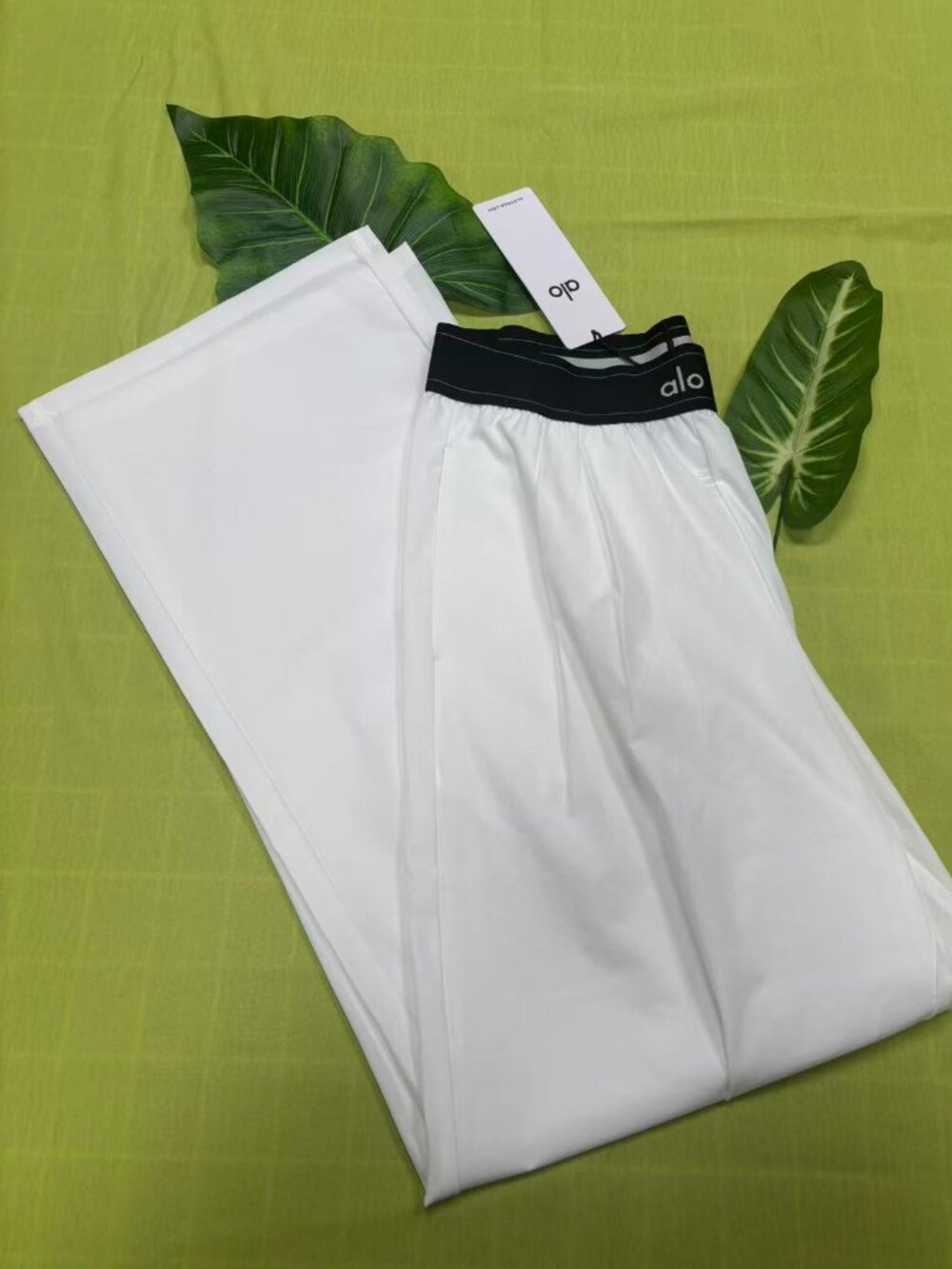 Alo Yoga Suit Up Trouser, White Sizes XS–M Regular Fit 📦Office Essential - Picture 8 of 9